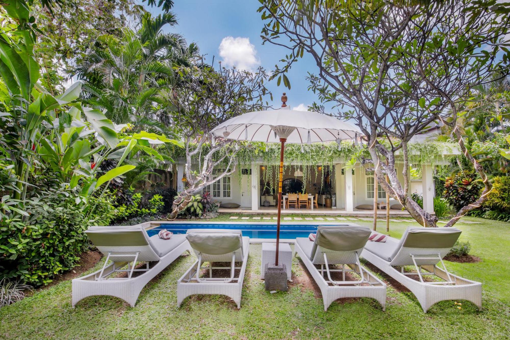 Villa Lodek Deluxe Seminyak Exterior foto