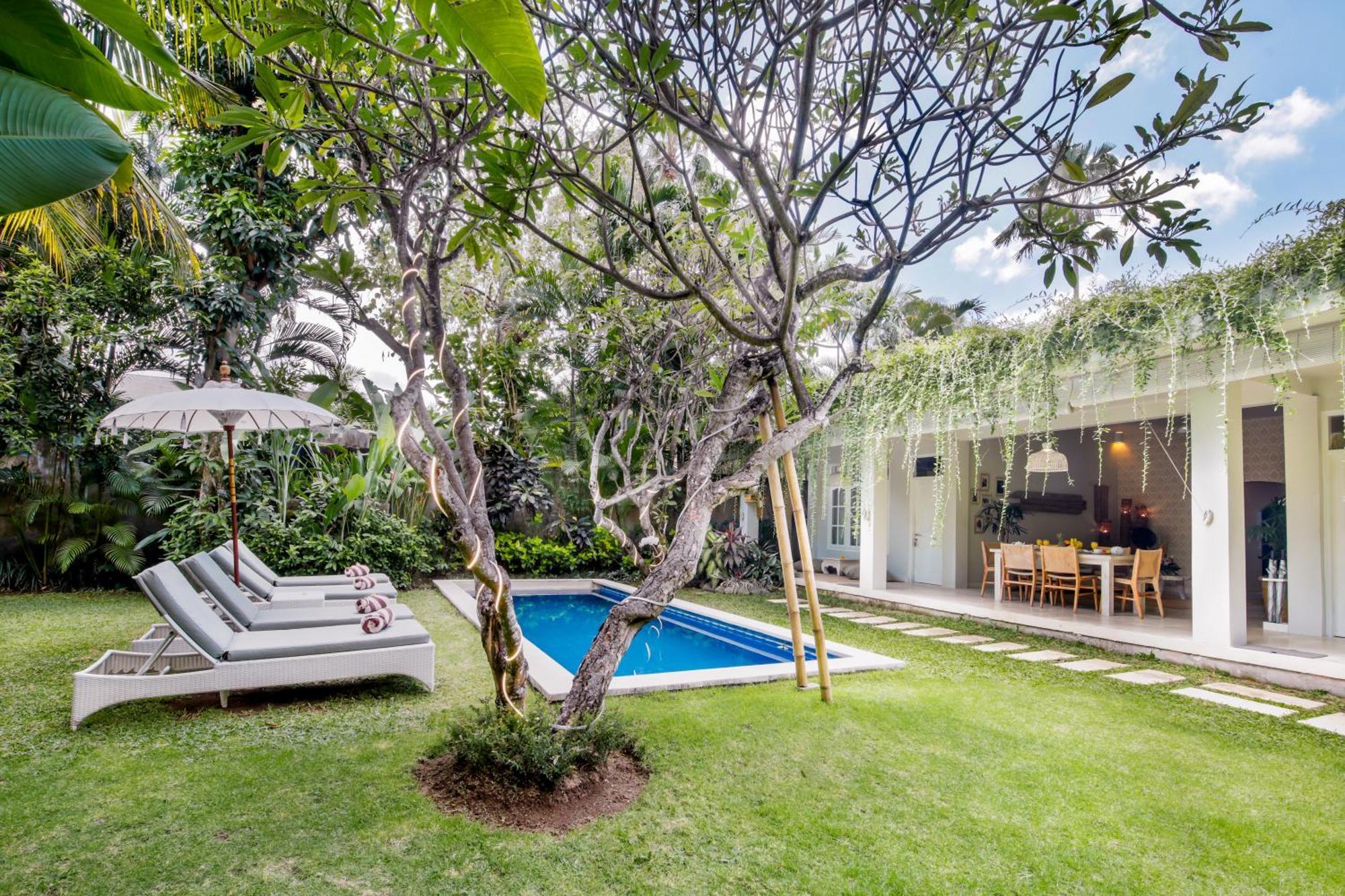 Villa Lodek Deluxe Seminyak Exterior foto