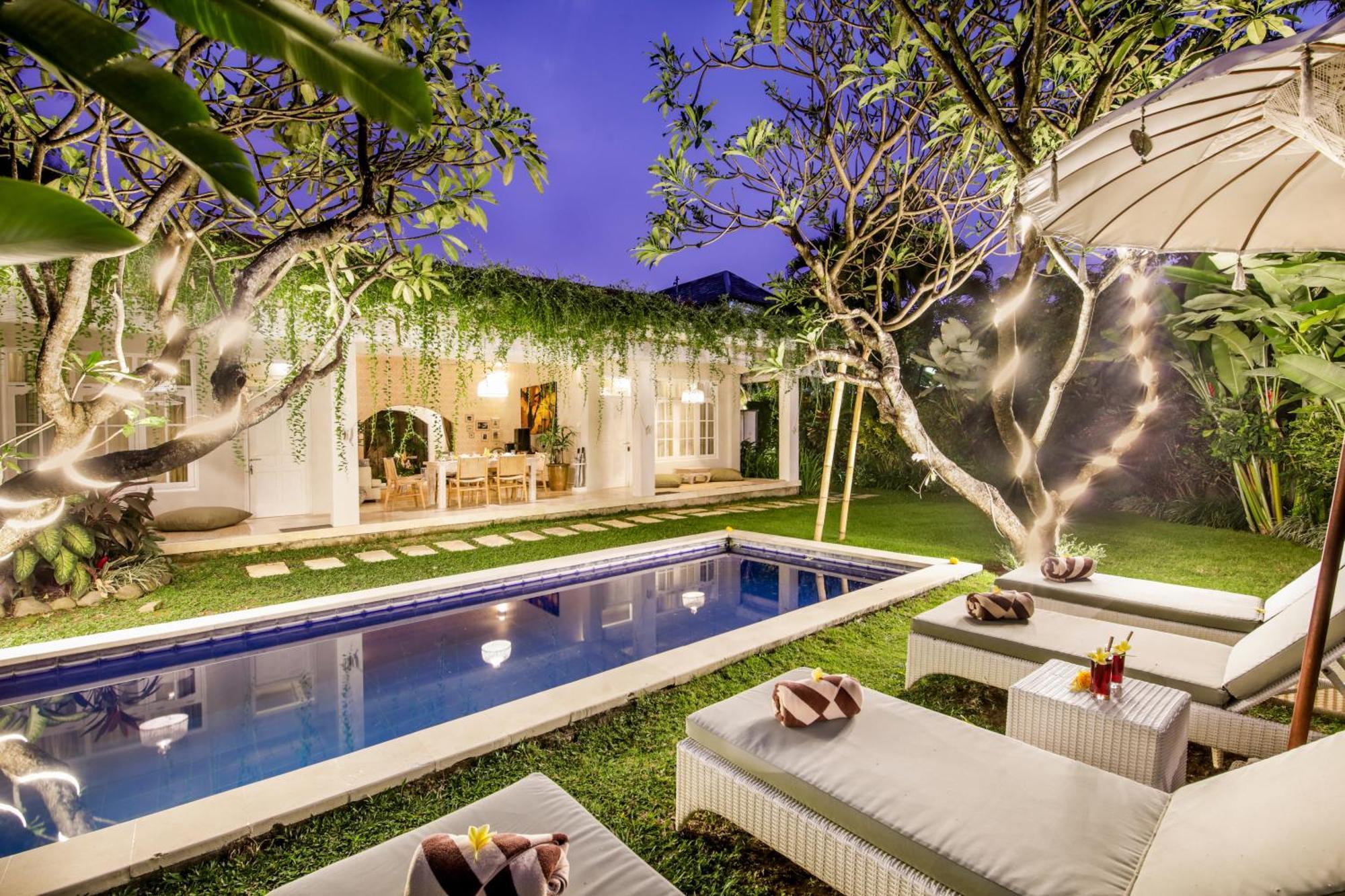 Villa Lodek Deluxe Seminyak Exterior foto