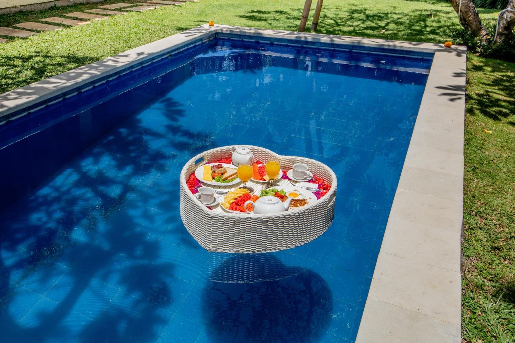 Villa Lodek Deluxe Seminyak Exterior foto